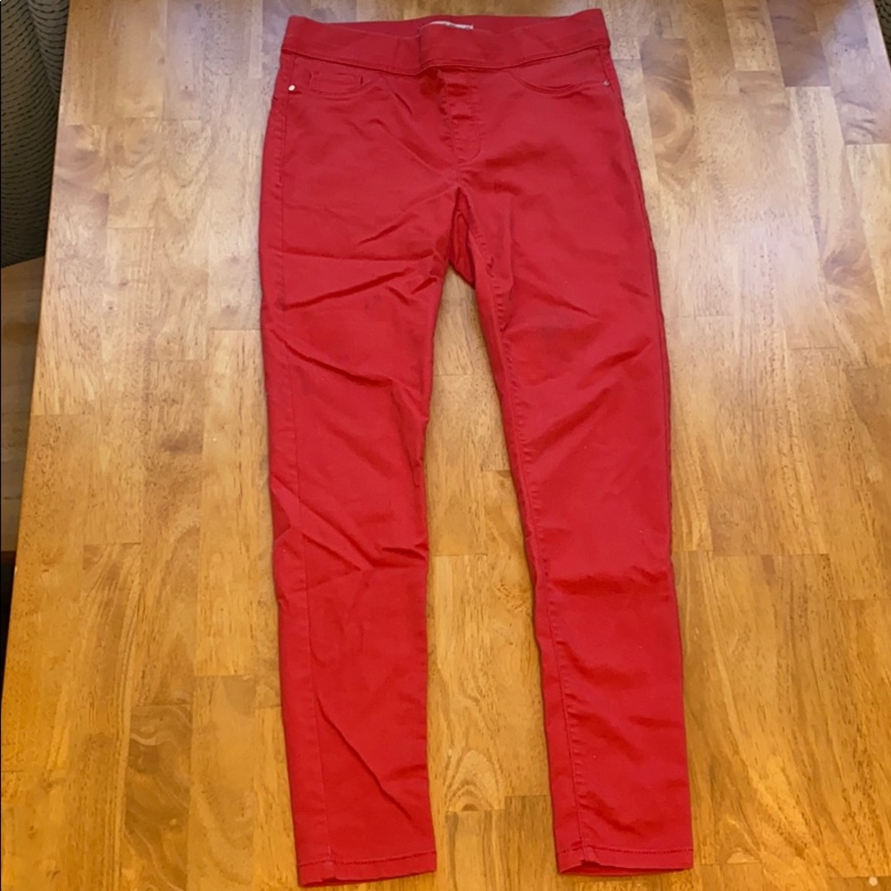 Red jeggings
